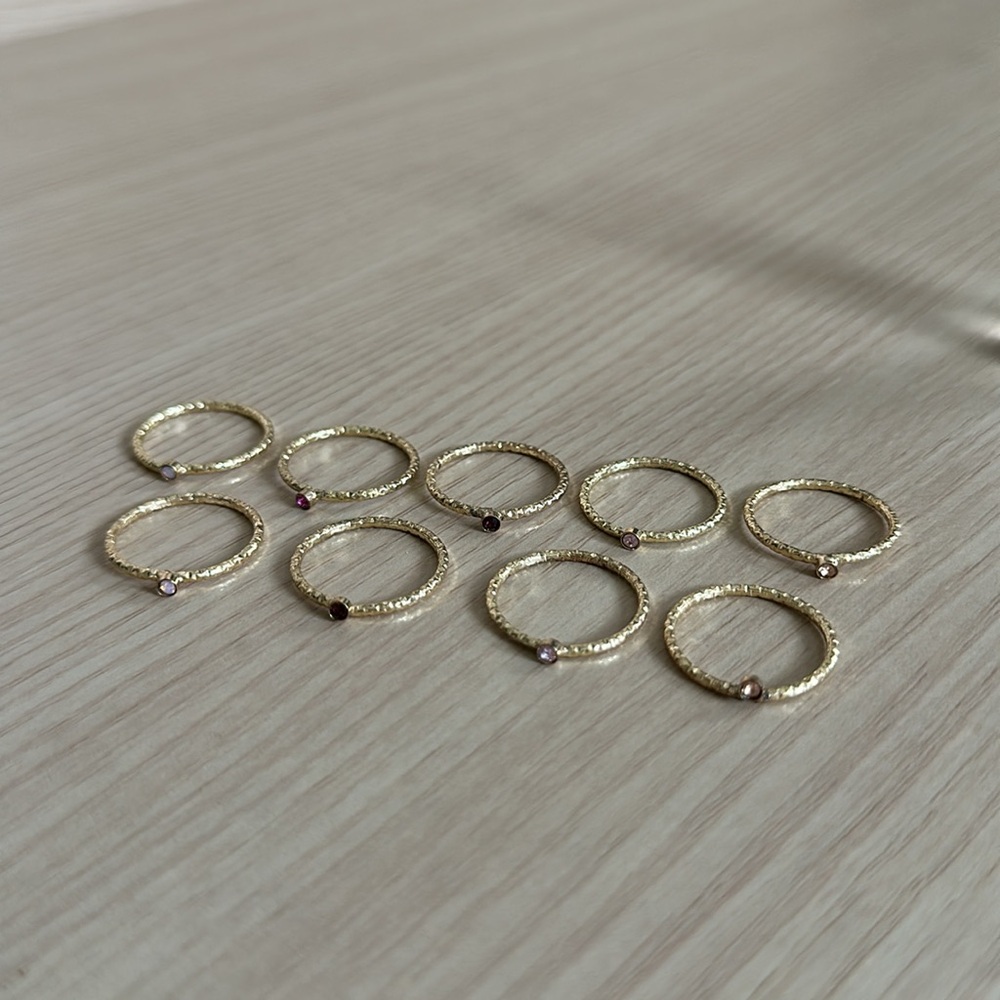 Express Gold Rings 8 - Picture 5 of 9